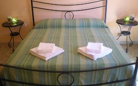 B&B Gate 52
